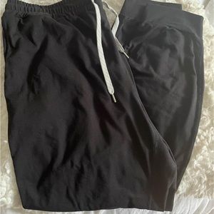 Vuori joggers